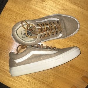 Tan vans